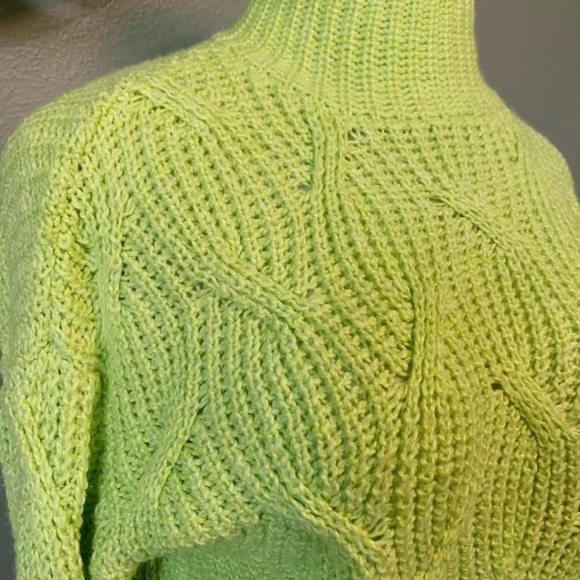 Lime Green Cable Knit Turtleneck Sweater - Picture 3 of 5
